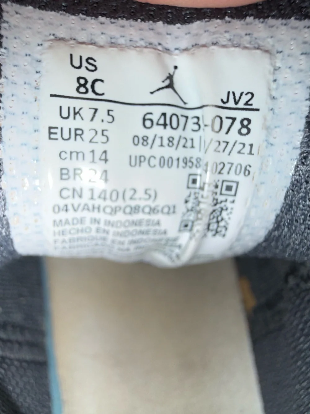 Nike Air Jordan’s Kids Gray & White High-Top Sneakers Size: 8C